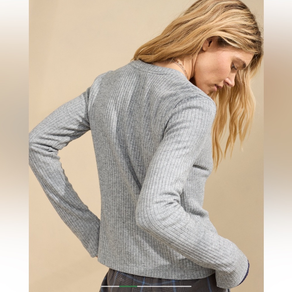 ❤️🔥Firm Price❤️🔥 Aerie cardigan Tshirt - Picture 2 of 10